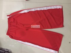 简单裤子拷边八针机外发加工