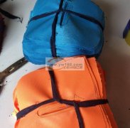 专业承接箱包拉链窗胶水加工，手工折拉链窗加工