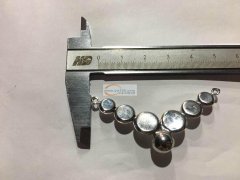 有没有能做【如图】类似这种款式厂家，材料