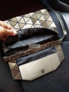 《如图》7000个包外发，寻专业做女包的