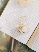 本厂承接各类饰品挂圈弯针包装等手工活