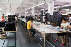 承接手工加工：打胶枪、包装、组装·等各种