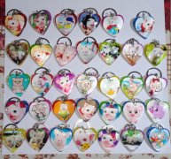 专业生产树脂产品，琥珀钥匙扣，，昆虫琥珀