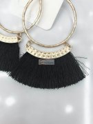 《看图》寻找专业做如图流须粘接加工厂，有