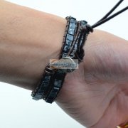 chanluu缠绕天然石牛皮手链