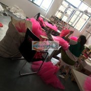 承接服装加工订单，工厂在北苑。工人13个。品质保证。可制版做