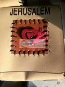 承接多种手工活，手缝包，手工花，龙虾扣，