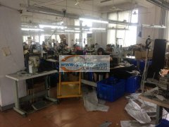 本厂承接服装加工生产，精品，半精品都可，
