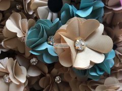 承接各种手工加工，高档领结，电针，针缝，