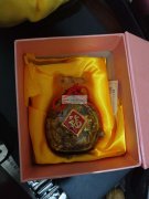 本人现有工艺品便宜处理，有需要的请与我联