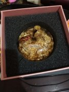 本人现有工艺品便宜处理，有需要的请与我联