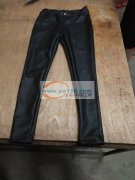 秋冬新款小脚裤，不脱皮，不掉档，有质量问