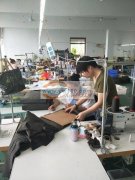 承接各种服装加工，有机器30余台，工人3