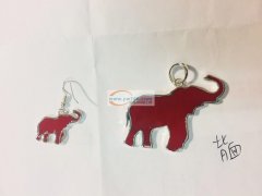 《如图》寻找以下图片中的产品，CCB材质