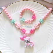 采购【如图】这种儿童项链套装，要现货，有