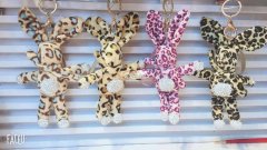 求购【如图】布偶钥匙扣，有现货最好，价格