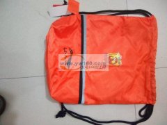 现有运动服，球衣，简单背包各500个需要