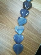 求购【如图】灰色玛瑙，现货，有做的厂家请