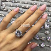 求购【如图】纯银➕锆石产品，要求现货，一