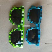 承接眼镜，太阳镜，舞会眼镜订单，本厂有眼