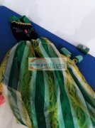 本厂承接服装加工，来料加工。本厂加工各种