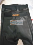 本厂专业承接服装加工如：皮裤，复合打底裤