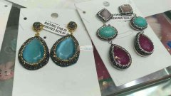 成品外发【如图】每款2000对，找做成品