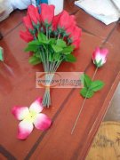 本人有专业团队承接各种花的手工活，人员有