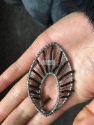 现有一批饰品现货处理，【如图】有意者请联