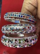 寻找手镯厂家【如图】有图中手镯的厂家与我