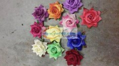 承接头花，胸花，花环加工，本工厂从事胸花