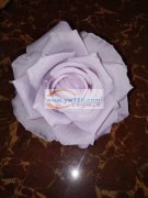 本工厂专业承接各种仿真花加工，日产1万5