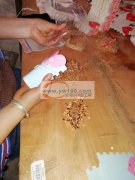 本人承接手工、加工，有员工15人，长期做