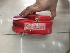 做拉股小包外发加工