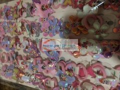 以质量说话，以诚信求生存，本厂现有员工6