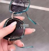 寻找如图所示同款 偏光镜 ，有此货的请与