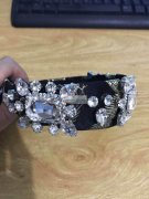 我厂现有如图头扣外发，寻找专业手工头扣加