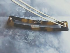 需要100万个如图金属线夹配件，寻找这种