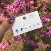 找加工这种耳钉的厂家，有意者联系