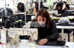 承接针织服装加工：承接所有针织面料的服装