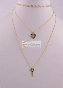 现需寻找项链上的合金配件，如图，有此配件