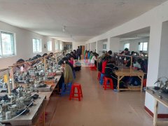 朝鲜工厂承接各类手工订单，服饰及电子产品