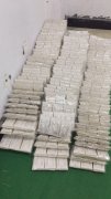如图产品处理，全水钻耳环，和手镯，数量一