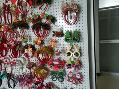 本厂承接各种打胶枪类，饰品头扣成品半成品