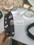 找专业打胶枪，做布艺头扣的加工厂，不专业