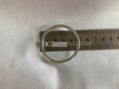 看图，寻找如图款式的钢膜，有此钢膜的与我