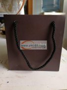 承接来料加工各种纸质类手提袋，保证质量，