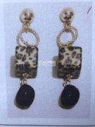 外贸订单外发加工，寻找能做如图这两款耳环