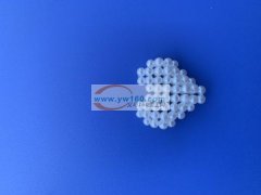 位于辽宁丹东市。朝鲜有工厂，工人有一千多