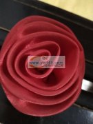 本单位常年加工各种材料的手卷玫瑰花。期待